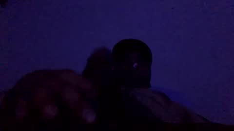 jblumoon2000 online show from April 15, 2026, 9:27 am