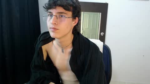 Snapshot of jeam_hot chatting on December 30, 2024, 10:12 pm jeam_hot online show from December 30, 2024, 10:12 pm