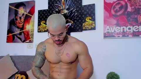 Snapshot of jean_lopez chatting on March 7, 2025, 10:13 am Jean axelcrow Modelo Independiente online show from March 7, 2025, 10:13 am