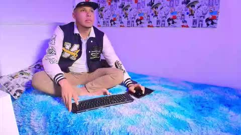 Snapshot of jean_luca_nom chatting on October 13, 2025, 1:00 pm jean online show from October 13, 2025, 1:00 pm