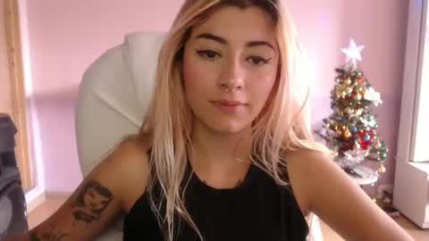 Jean online show from December 12, 2024, 4:10 pm