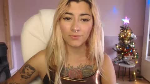 Jean online show from December 13, 2024, 10:13 pm