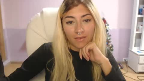 Jean online show from February 8, 2025, 2:36 am