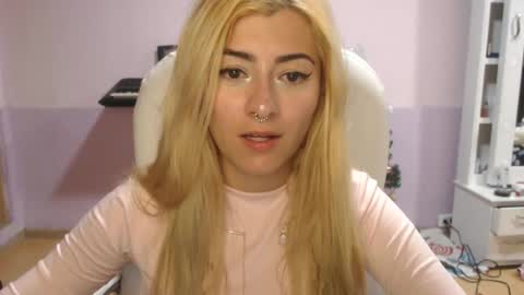 Jean online show from March 11, 2025, 12:33 am