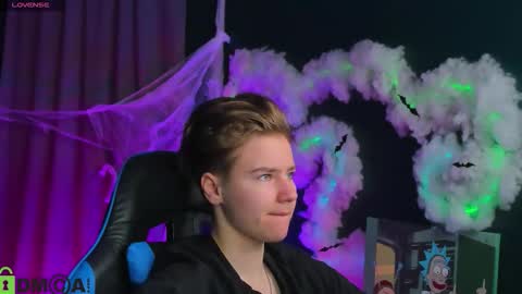 jean_wilsons online show from October 28, 2025, 11:03 am