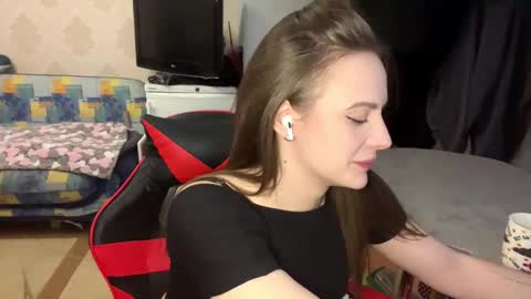 Snapshot of jeanettefrey chatting on February 15, 2026, 3:20 pm Alice online show from February 15, 2026, 3:20 pm