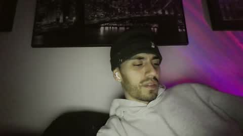 Snapshot of jeanpierbello7 chatting on February 2, 2025, 8:02 am jean pier bello Silva online show from February 2, 2025, 8:02 am