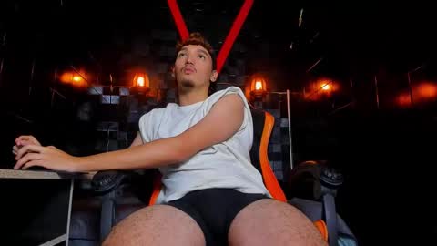 Snapshot of jeantompson chatting on February 20, 2026, 10:32 pm Juan Tompson online show from February 20, 2026, 10:32 pm