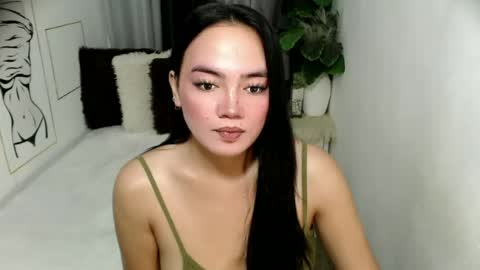 Snapshot of jeanwants2play chatting on June 23, 2026, 8:18 pm Jeanwants2play online show from June 23, 2026, 8:18 pm