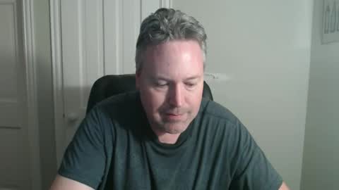 JE online show from November 7, 2025, 3:06 am