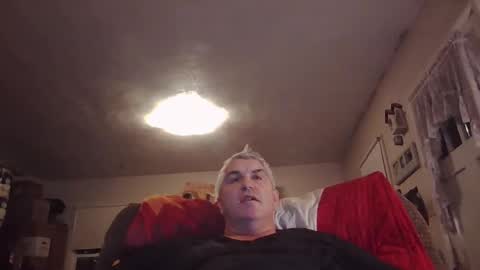 Snapshot of jecko71 chatting on December 30, 2024, 1:58 am dadbody71 online show from December 30, 2024, 1:58 am