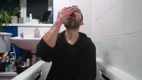 Snapshot of jediknight2 chatting on February 14, 2025, 11:53 pm Matt online show from February 14, 2025, 11:53 pm