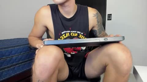 Jeanpii01 online show from December 13, 2025, 7:53 pm