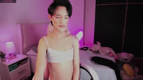  J E V D  online show from October 16, 2025, 4:35 am