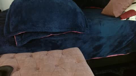 Snapshot of jeff_and_jade chatting on January 31, 2025, 11:13 am jeff and jade online show from January 31, 2025, 11:13 am