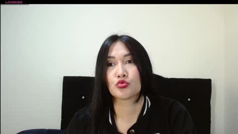 Snapshot of jeff_and_jade chatting on February 20, 2026, 12:16 pm jeff and jade online show from February 20, 2026, 12:16 pm