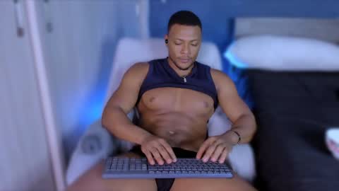 jeicowesst online show from February 6, 2025, 8:02 pm