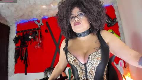 Snapshot of jena_rosse chatting on May 17, 2026, 10:44 am jena_rosse online show from May 17, 2026, 10:44 am
