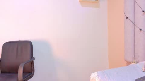 Jena  online show from February 5, 2026, 2:49 am