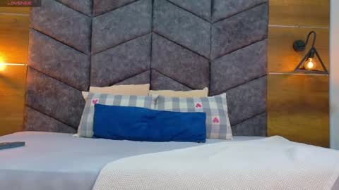 Jena  online show from May 27, 2026, 2:52 am