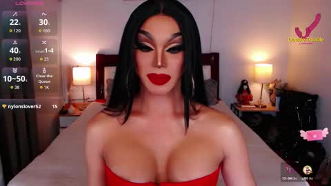 Queen Jenifer online show from September 21, 2025, 4:03 am