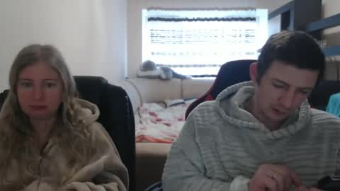 JenisAndPeter online show from February 23, 2025, 7:00 am