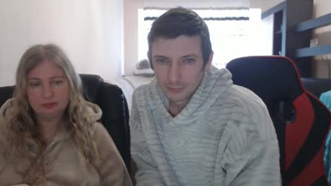 JenisAndPeter online show from February 23, 2025, 10:06 am