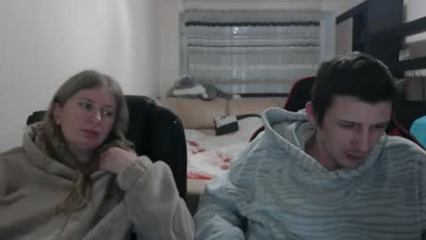 JenisAndPeter online show from February 23, 2025, 4:13 pm