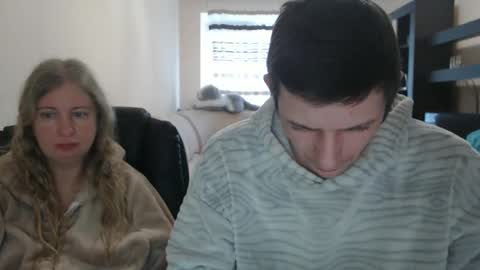 JenisAndPeter online show from February 24, 2025, 7:33 am