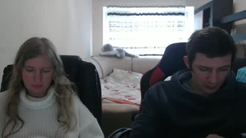 JenisAndPeter online show from March 1, 2025, 10:45 am