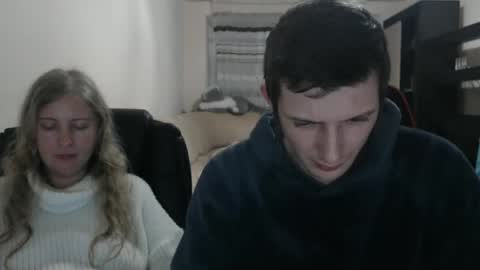 JenisAndPeter online show from March 1, 2025, 5:05 pm