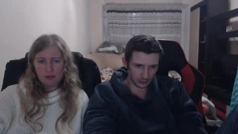 JenisAndPeter online show from March 6, 2025, 5:43 pm