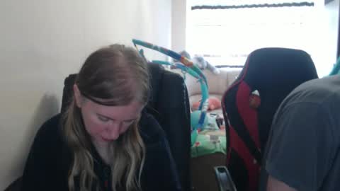 JenisAndPeter online show from September 20, 2025, 7:42 am