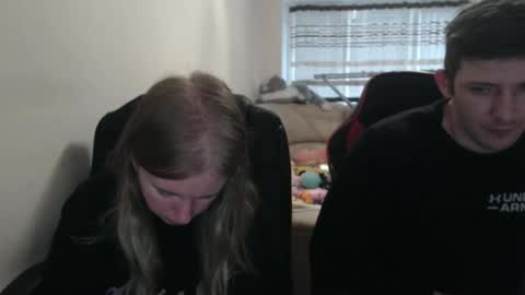 JenisAndPeter online show from October 9, 2025, 7:06 am