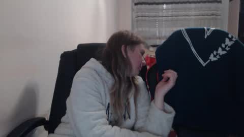 JenisAndPeter online show from November 8, 2025, 7:56 pm