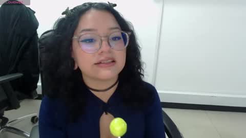 Snapshot of jenn_cg chatting on October 7, 2025, 8:39 pm jenn online show from October 7, 2025, 8:39 pm