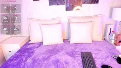 Jenn kitty online show from December 17, 2024, 7:48 pm