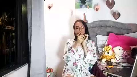  Isabella  online show from November 3, 2025, 5:09 am