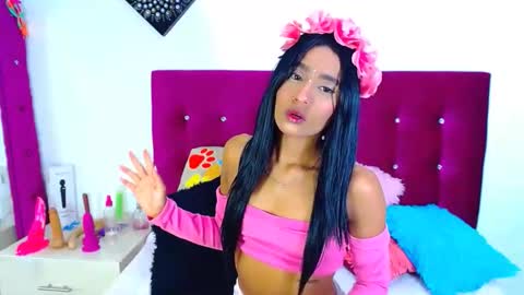 jenn online show from October 16, 2025, 9:21 am