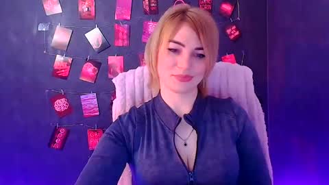 Snapshot of jennifer_cuttie chatting on March 19, 2026, 7:01 am Jennifer online show from March 19, 2026, 7:01 am