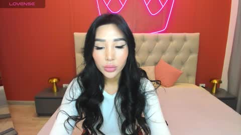 Jennifer online show from October 1, 2025, 6:19 am