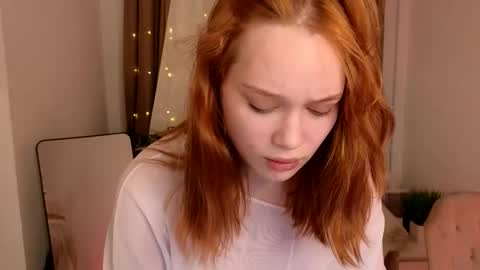 Snapshot of jennifer_shy_ chatting on November 2, 2025, 1:46 pm Jennifer online show from November 2, 2025, 1:46 pm