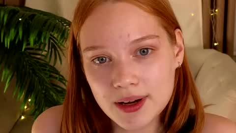 Snapshot of jennifer_shy_ chatting on November 9, 2025, 2:26 pm Jennifer online show from November 9, 2025, 2:26 pm