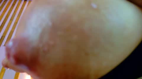 Jennifer vega  online show from December 17, 2025, 9:32 pm