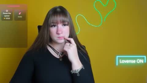 Jennifer online show from October 25, 2025, 5:59 am