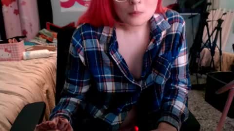 Jennifer Gwen online show from October 28, 2025, 5:00 am