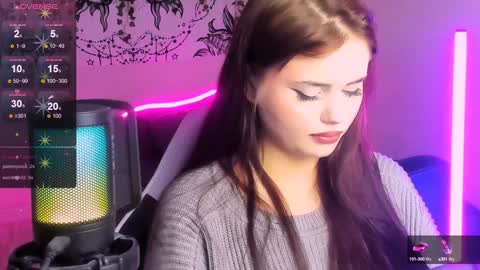 Jenni online show from December 18, 2024, 7:41 pm