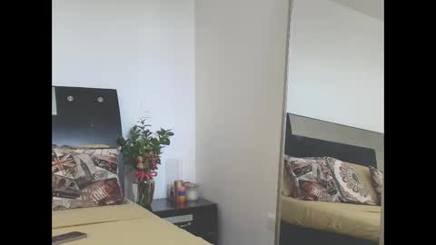 Jenn online show from January 15, 2026, 6:00 pm