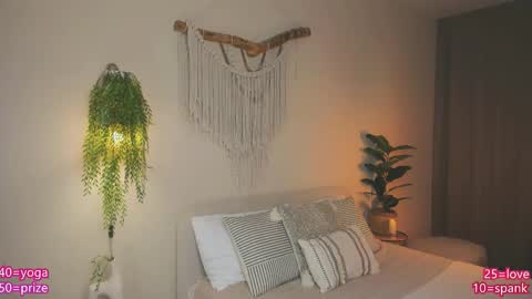 Jenny  online show from October 28, 2025, 10:34 pm