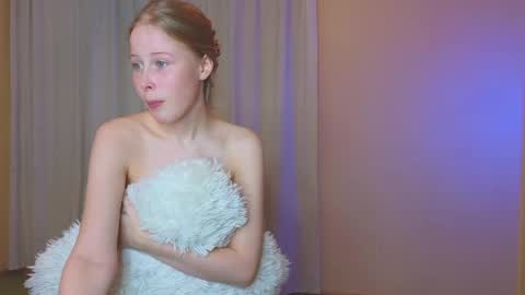 Snapshot of jenny_angelok chatting on December 26, 2024, 2:48 pm Next broadcast on December 05 subject to change online show from December 26, 2024, 2:48 pm